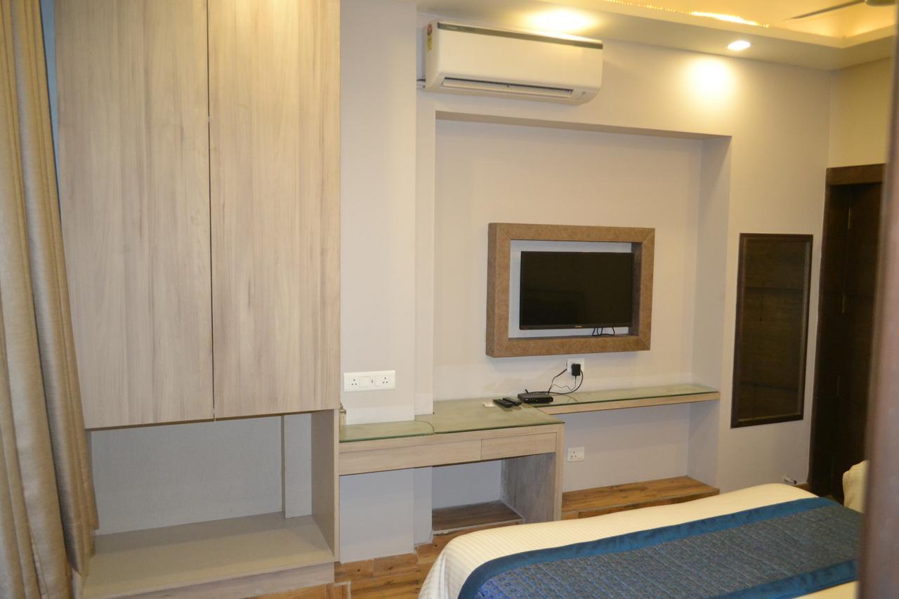 Hotel Merry Gold Νέο Δελχί Εξωτερικό φωτογραφία
