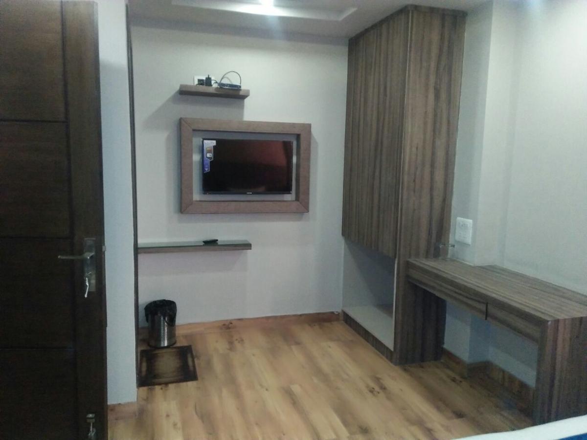 Hotel Merry Gold Νέο Δελχί Εξωτερικό φωτογραφία